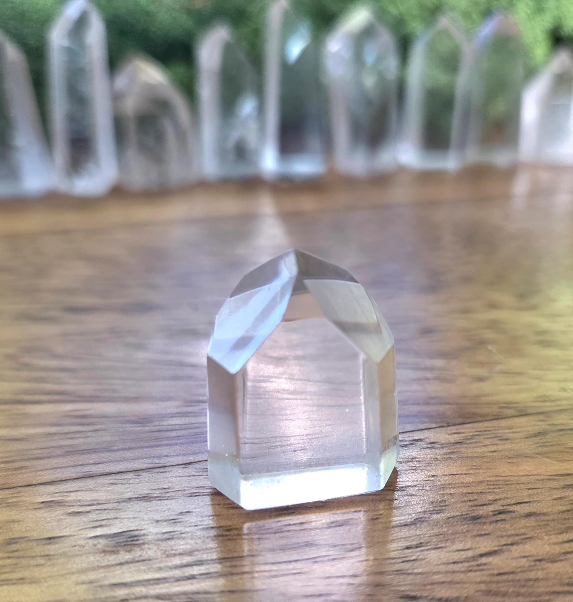 Clear Quartz Towers (Grade A to Exquisite) - Size A - Image 5